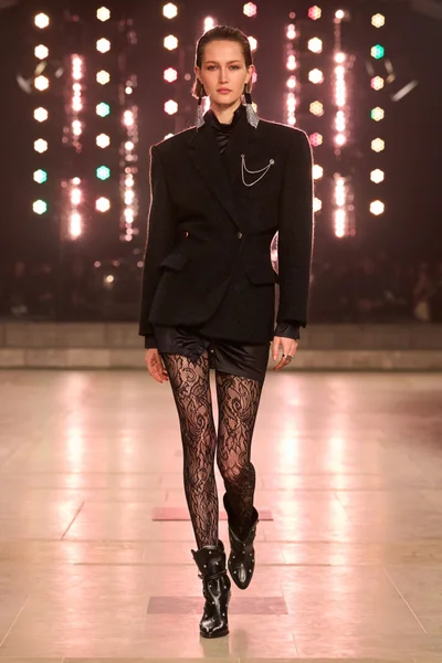 Look 40